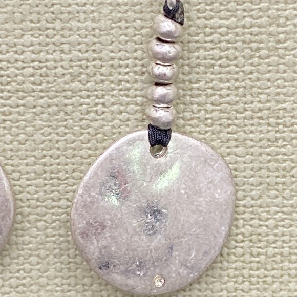 Bella 🐝 Uno Beaded Dangle Earrings NWT - Picture 5 of 6